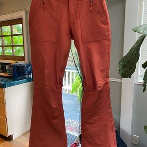 New Burton Women's VIDA Snowboard /Ski Pants Size S Color Orange